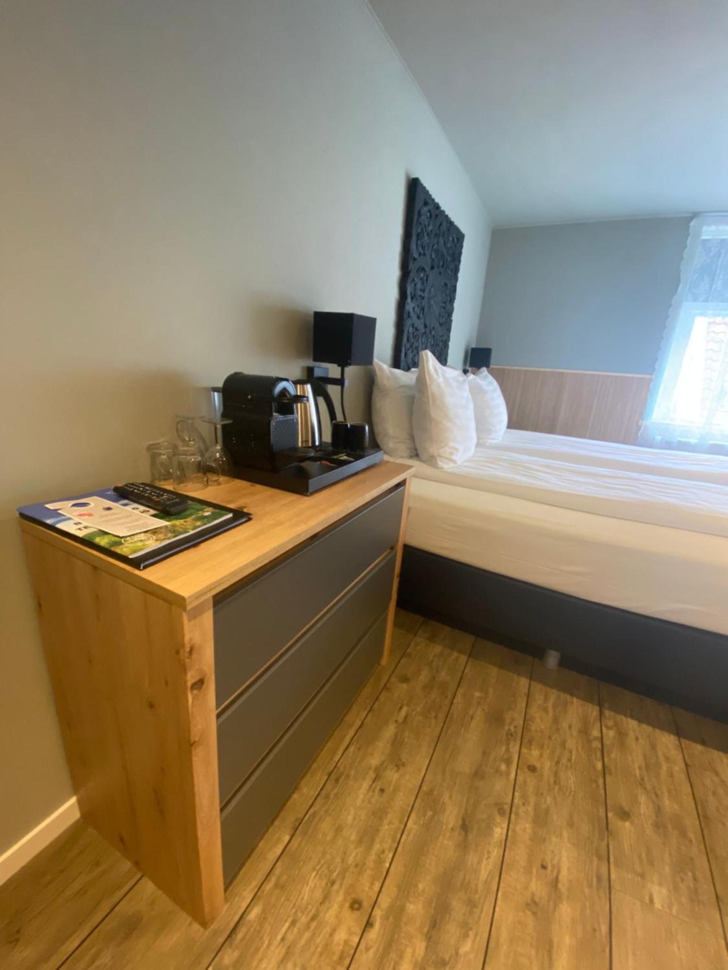 Hotel Buren West-Terschelling Eksteriør billede